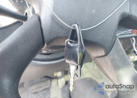 2004 Chevrolet Silverado 1500 Work Truck из США, поврежденный, VIN 1GCEC14V04Z268038